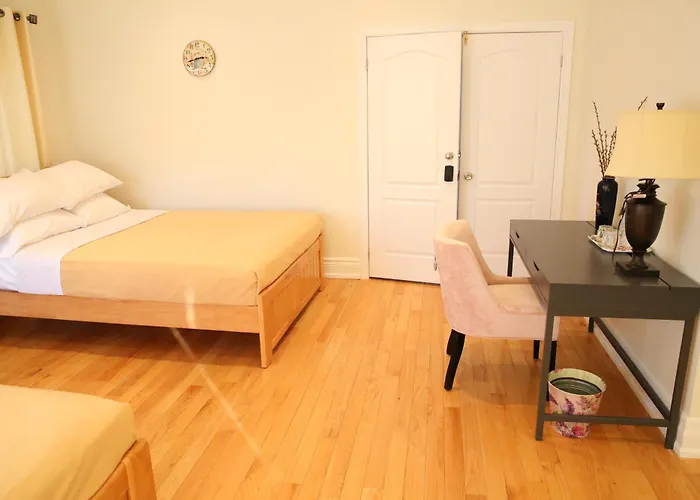Xiao Wang Bed & Breakfast Toronto